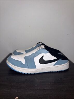 Nike Jordan 1 Mule University Blue